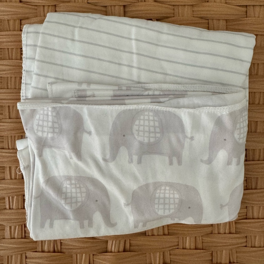 Unisex swaddles